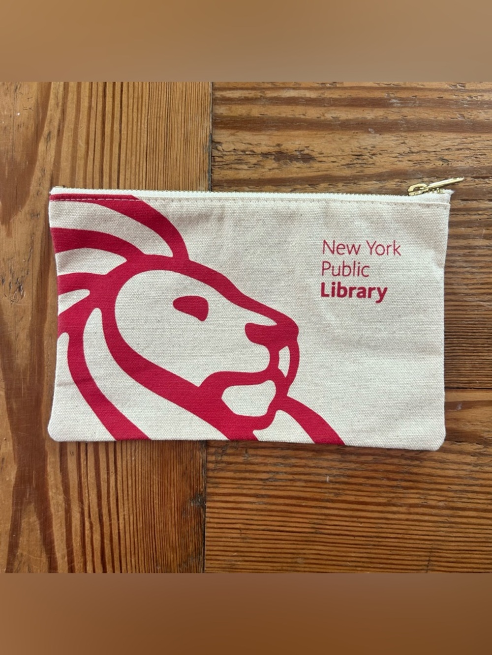 NWT Exclusive NYPL New York Public Library Zippered Pouch Charles Dickens Quote - Picture 2 of 7